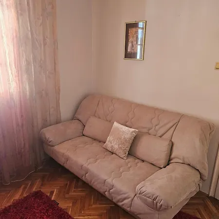 K8 Center بودغوريتْسا
