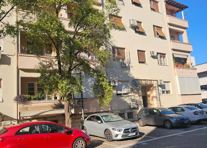 K8 Center Διαμέρισμα *