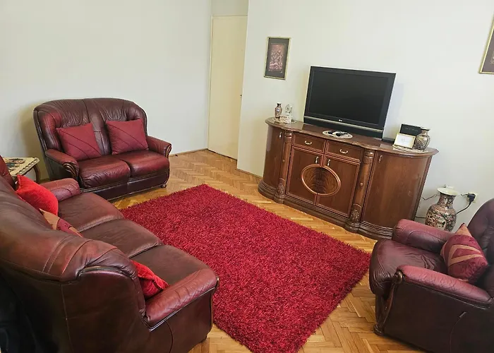 K8 Center Apartman *